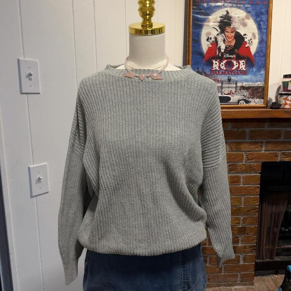 Hollister grey knit sweater Size Medium